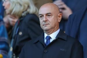 记者：热刺主席列维在美国陪伴上大学的女儿，不会观战欧超杯