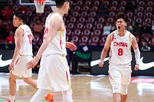 媒体人：赵睿的成年国家队生涯太惨 这次来到亚洲杯四强不容易