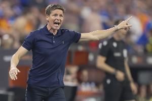 格拉斯纳：我几乎每天与格伊&埃泽交流，完全不想过不让他俩出战