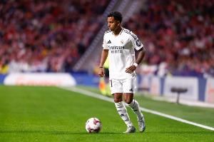 记者：罗德里戈预计留在皇马，没有收到报价也未申请离队