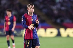 每体：由于巴萨VIP座位收入还未获审批，出售卡萨多或将成为B计划