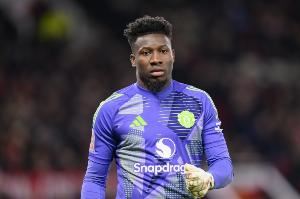 ESPN：奥纳纳希望留队为个人位置而战，加拉塔萨雷仍对他有意