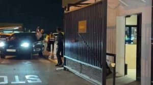 怪不得铁了心要去！贝蒂斯球迷机场外迎接安东尼，现场人山人海