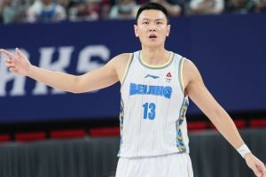 朱彦西退役！媒体人：球员转型当教练最好有个过渡期 别转得太快