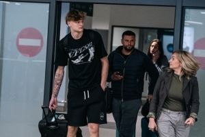 穆里宁抵达贝尔格莱德！职业生涯第一个赛季将身穿3号球衣！