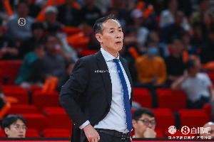 许利民：健康对球队未来最重要 只要团结任何困难都不能击败我们