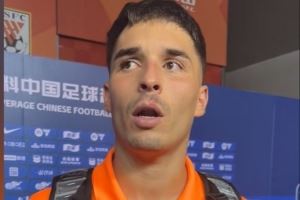 鲁媒：外援中卫洛佩斯未达预期，若无起色或不在泰山队未来计划中