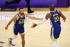 霍福德：主场能量十足球迷们非常投入 我们很多人都能上场做贡献