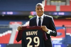 从未低谷！17/18赛季19岁姆巴佩，单赛季“仅”21球生涯最低