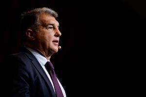 拉波尔塔:只要我还是主席,巴萨将始终由其会员所有